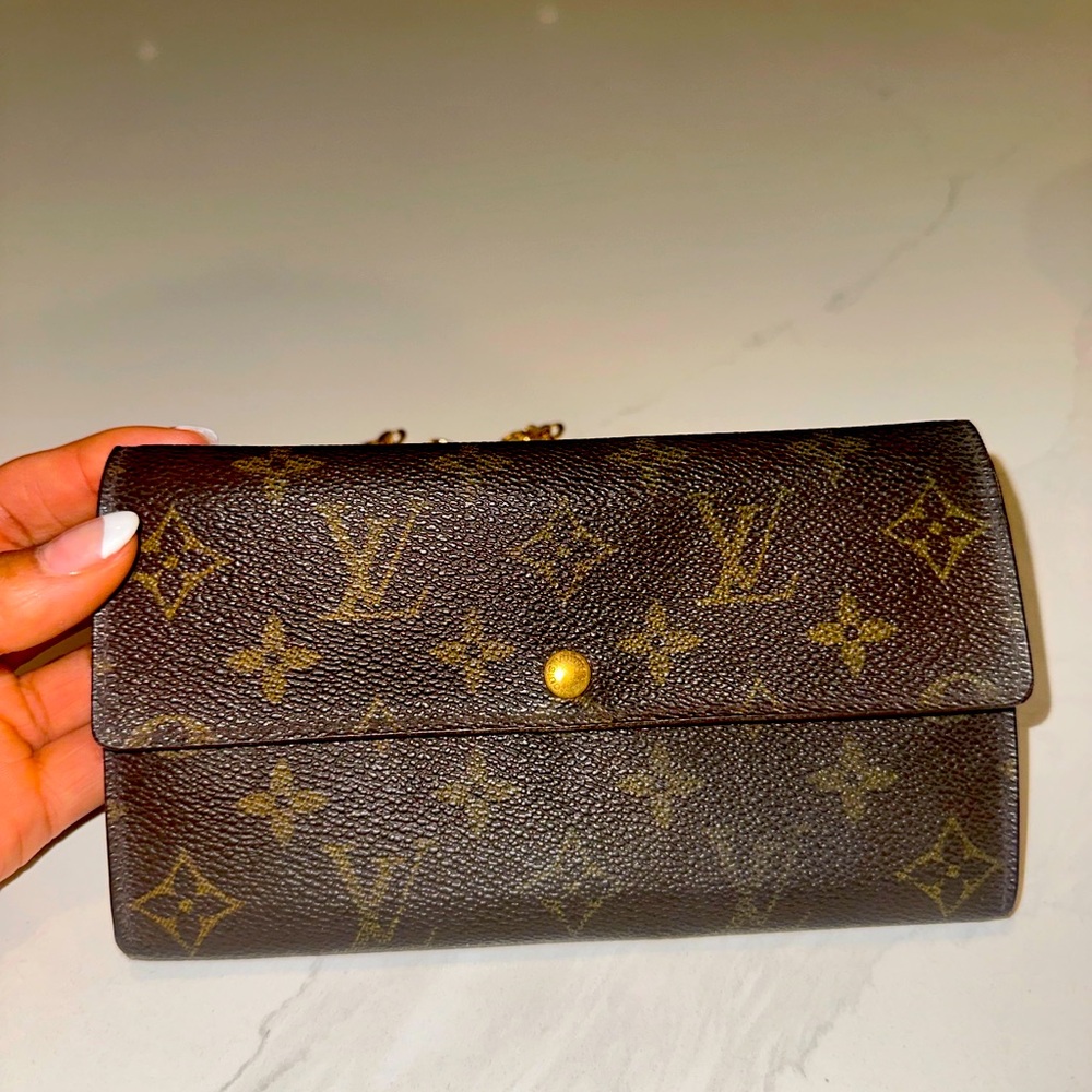 Louis Vuitton Wallet on Chain